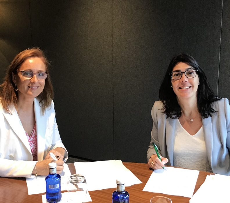 CaixaBank y la PTV firman un convenio de colaboración para potenciar la innovación en el sector vitivinícola