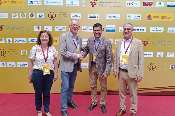 Firmado un acuerdo con el IFV en pro de la innovación del sector del vino franco-español
